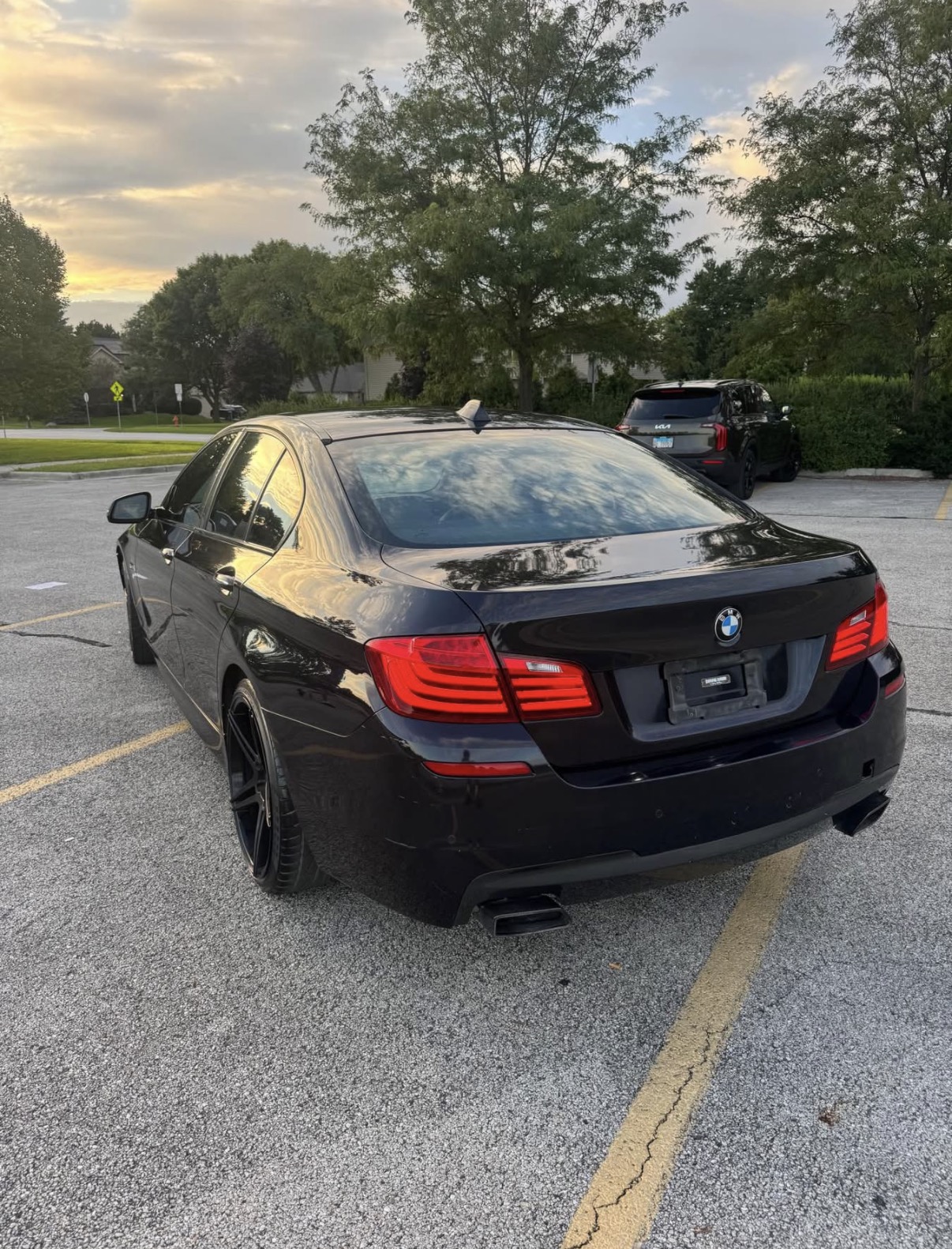 Used 2014 BMW 550i xDrive Sedan AWD/4WD image 4