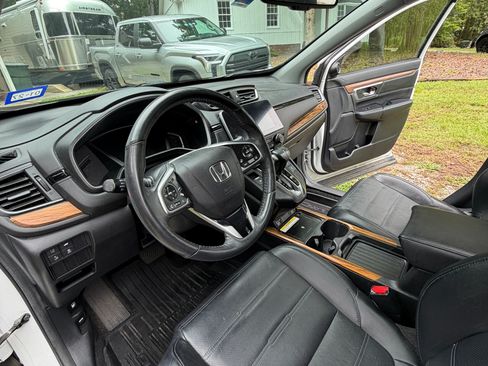 Used 2020 Honda CR-V Touring image 11