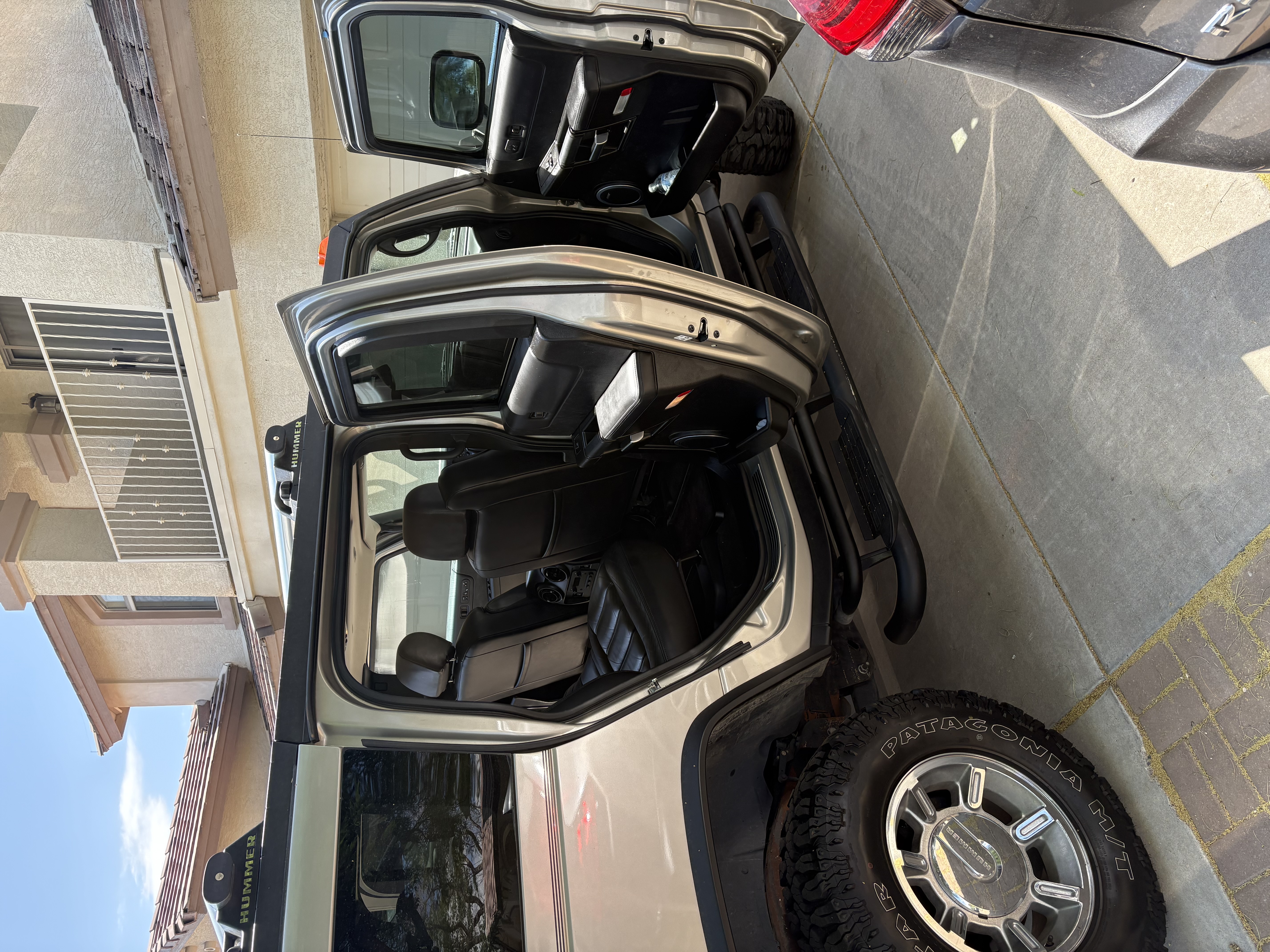 Used 2005 HUMMER H2 w/ Preferred Equipment Group AWD/4WD image 5