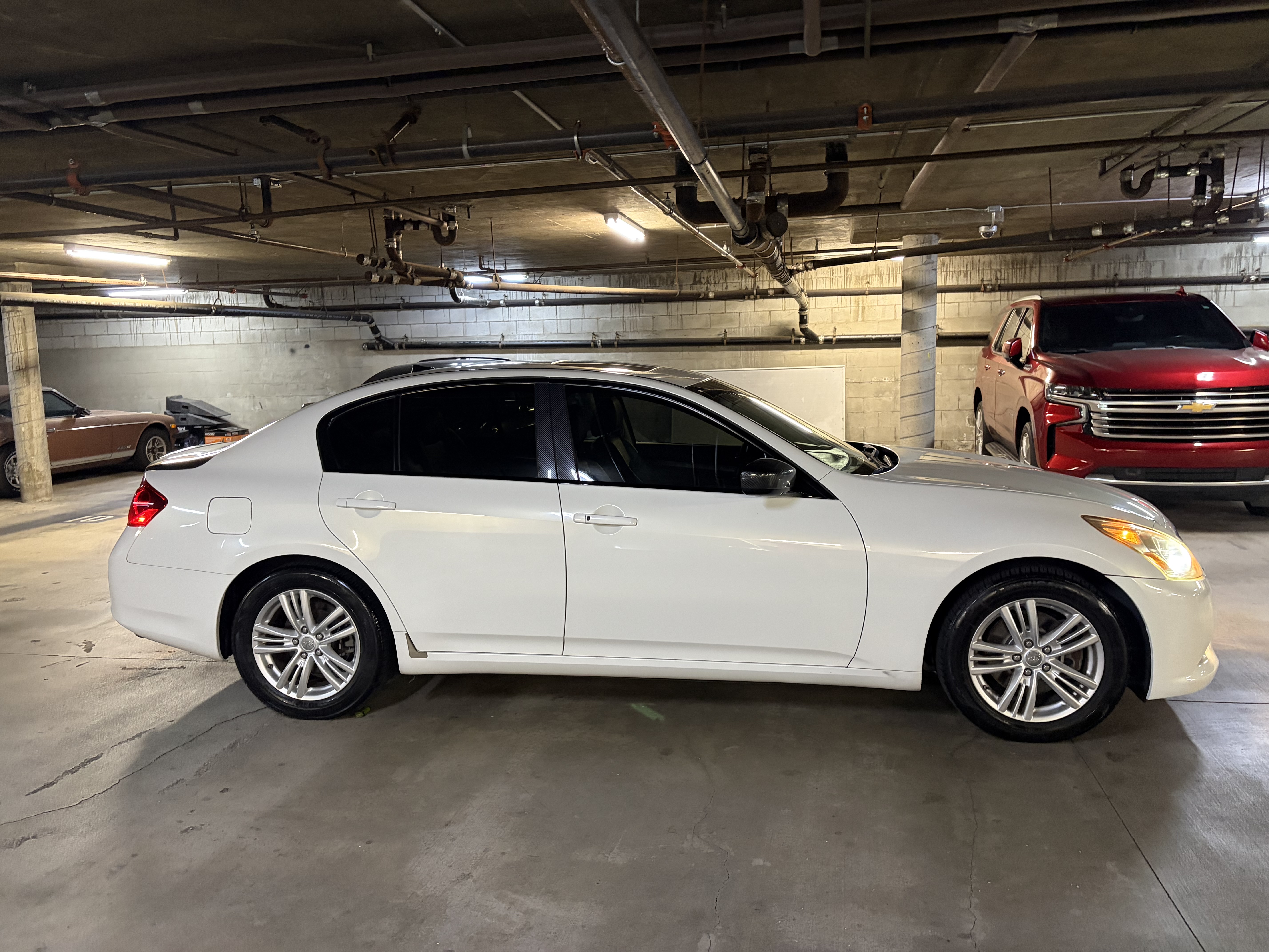 Used 2012 INFINITI G25 Journey RWD image 19