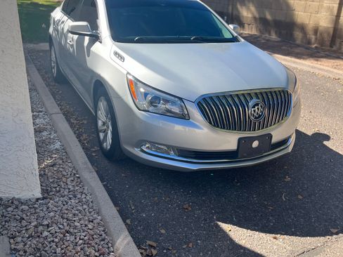 Used 2016 Buick LaCrosse image 10