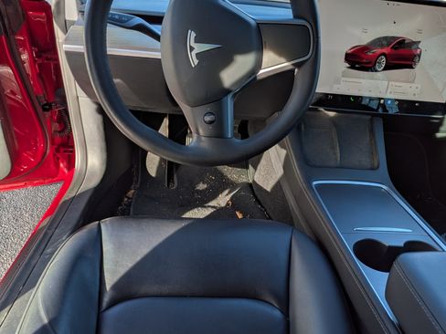 Used 2022 Tesla Model 3 Long Range image 16