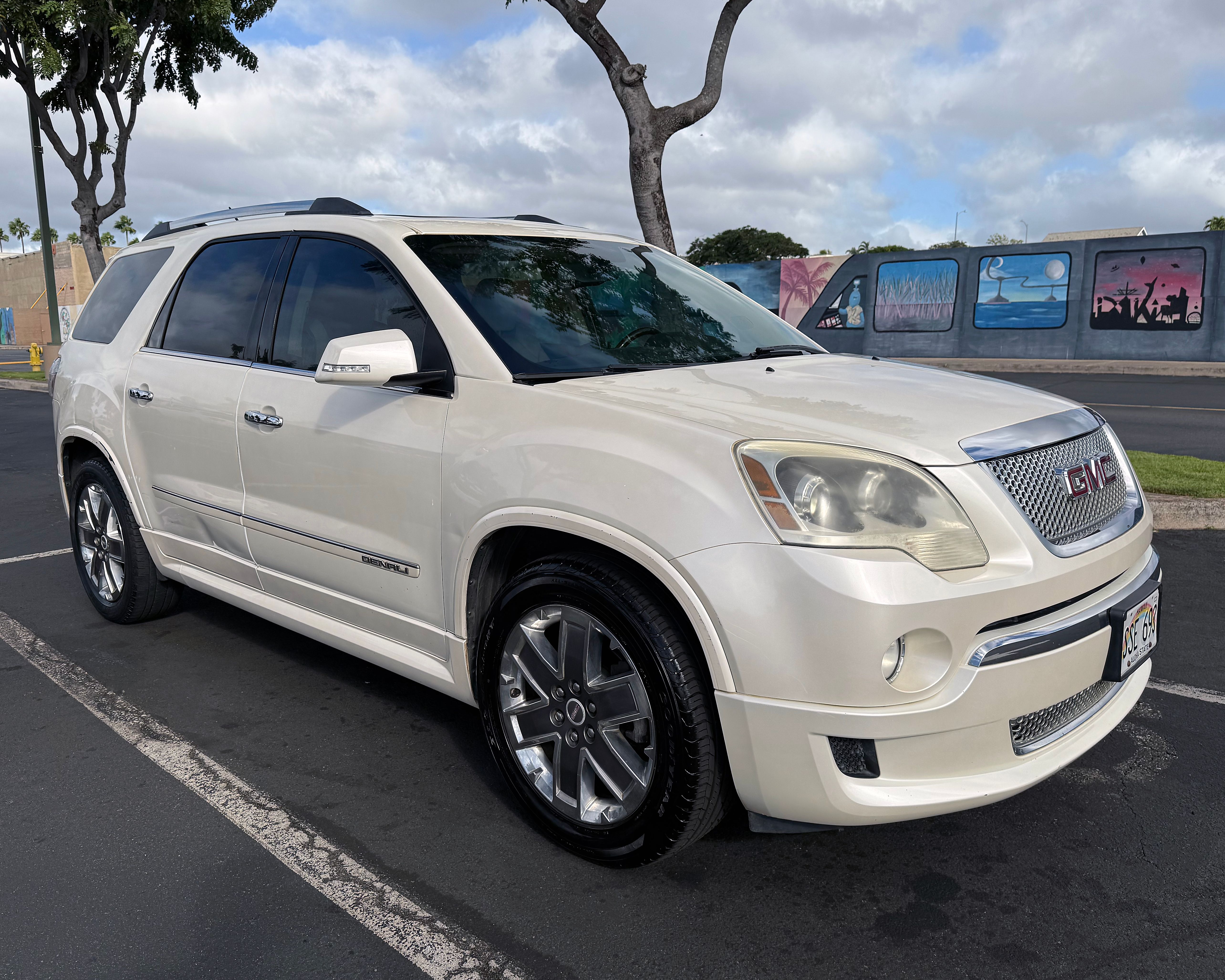 Used 2012 GMC Acadia Denali AWD/4WD image 10