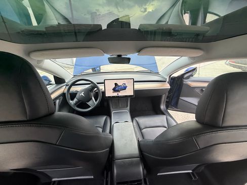 Used 2023 Tesla Model 3 Standard Range image 16