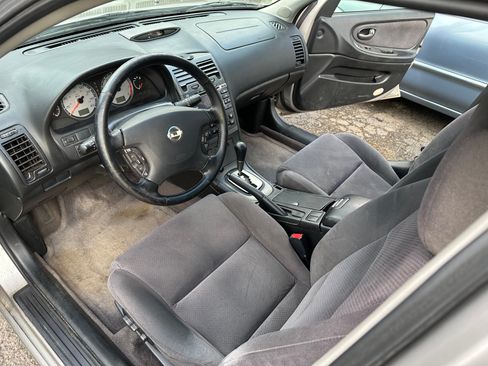 Used 2002 Nissan Maxima SE image 18
