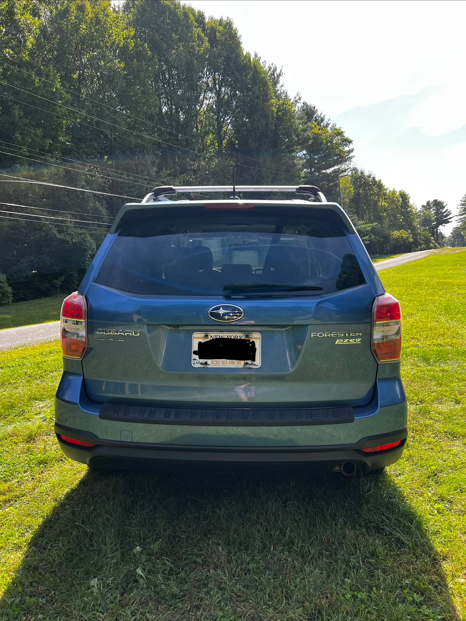 Used 2015 Subaru Forester 2.5i Limited AWD/4WD image 23