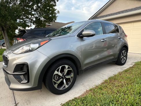 Used 2021 Kia Sportage LX FWD image 2