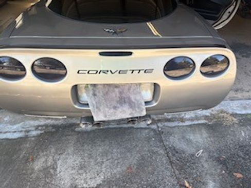 Used 1999 Chevrolet Corvette Coupe w/ Memory Pkg image 4