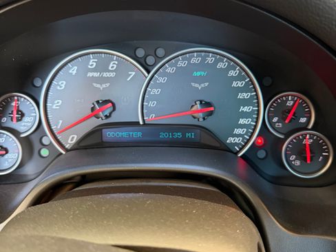 Used 2006 Chevrolet Corvette Convertible w/ Preferred Equipment Group image 6