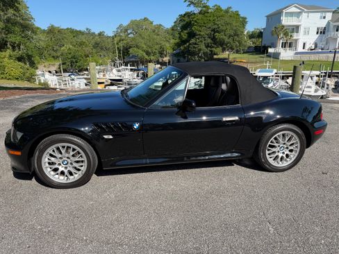 Used 2002 BMW Z3 2.5i RWD image 1