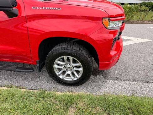 Used 2022 Chevrolet Silverado 1500 RST AWD/4WD image 8
