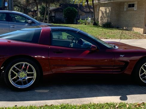 Used 2003 Chevrolet Corvette Coupe w/ Preferred Equipment Group image 4