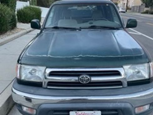 Used 2000 Toyota 4Runner SR5 image 1