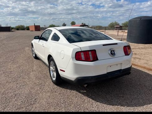 Used 2012 Ford Mustang Coupe RWD image 5