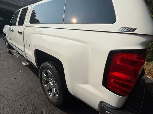 Used 2014 Chevrolet Silverado 1500 LTZ Z71 w/ LTZ Plus Package AWD/4WD image 15