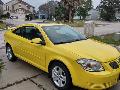 Used 2008 Pontiac G5 w/ Preferred Package image 1
