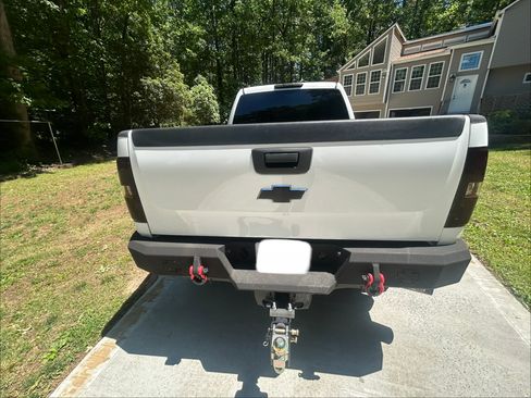 Used 2014 Chevrolet Silverado 2500 LT AWD/4WD image 9
