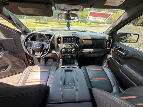 Used 2021 GMC Sierra 1500 AT4 AWD/4WD image 4