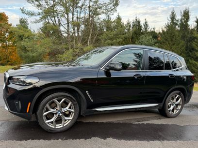 Used 2022 BMW X3 xDrive30i w/ Premium Package 2