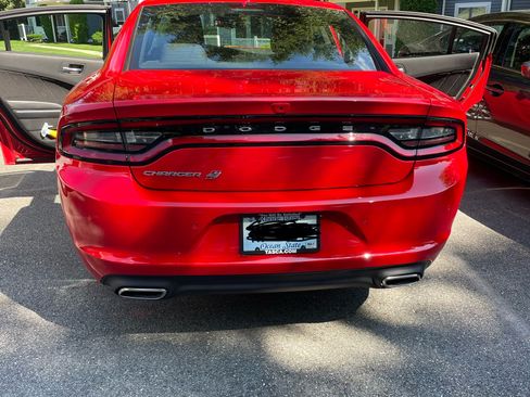 Used 2023 Dodge Charger SXT image 12