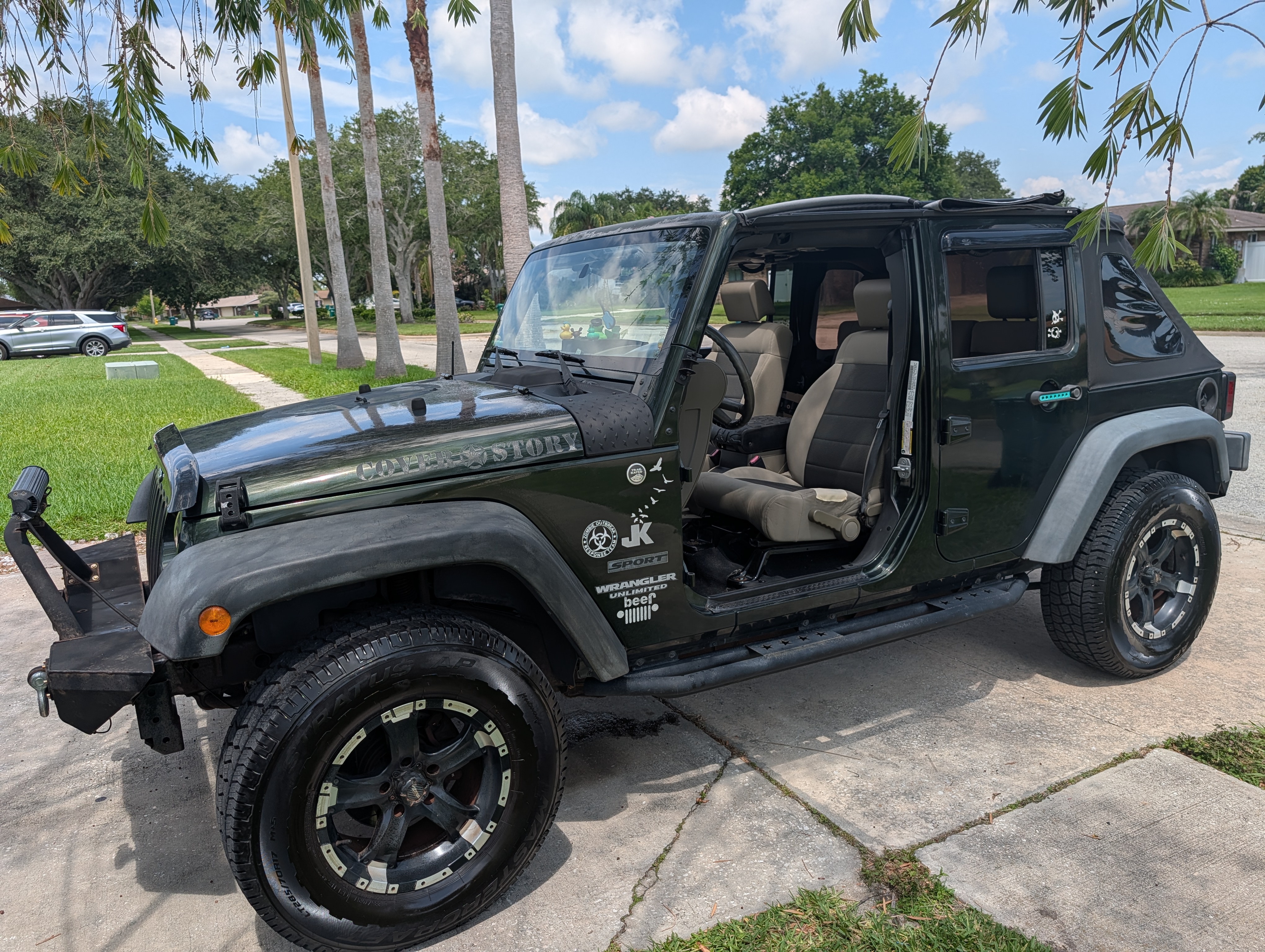 Used 2010 Jeep Wrangler Unlimited Sport AWD/4WD image 1