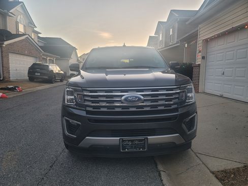 Used 2020 Ford Expedition Max Limited image 4