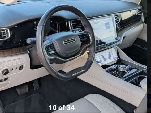 Used 2023 Jeep Grand Wagoneer Series II image 15
