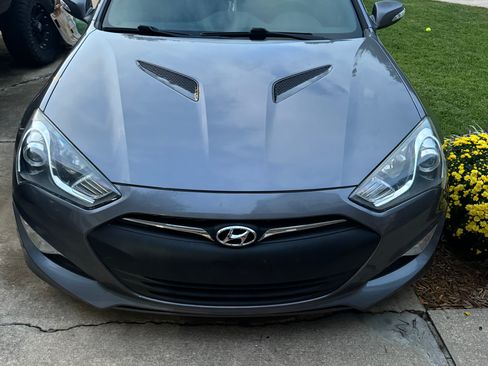 Used 2015 Hyundai Genesis 3.8 image 18