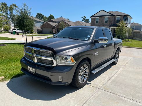 Used 2015 RAM 1500 Limited image 2