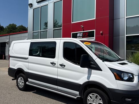 Used 2025 Ford Transit 250 Low Roof w/ Exterior Upgrade Package RWD image 12