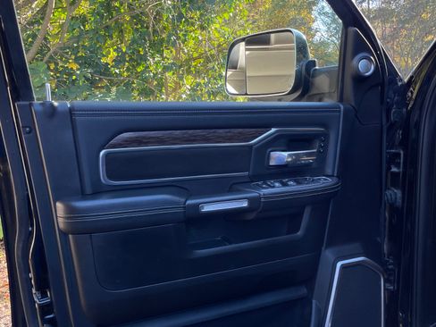 Used 2019 RAM 3500 Laramie image 14