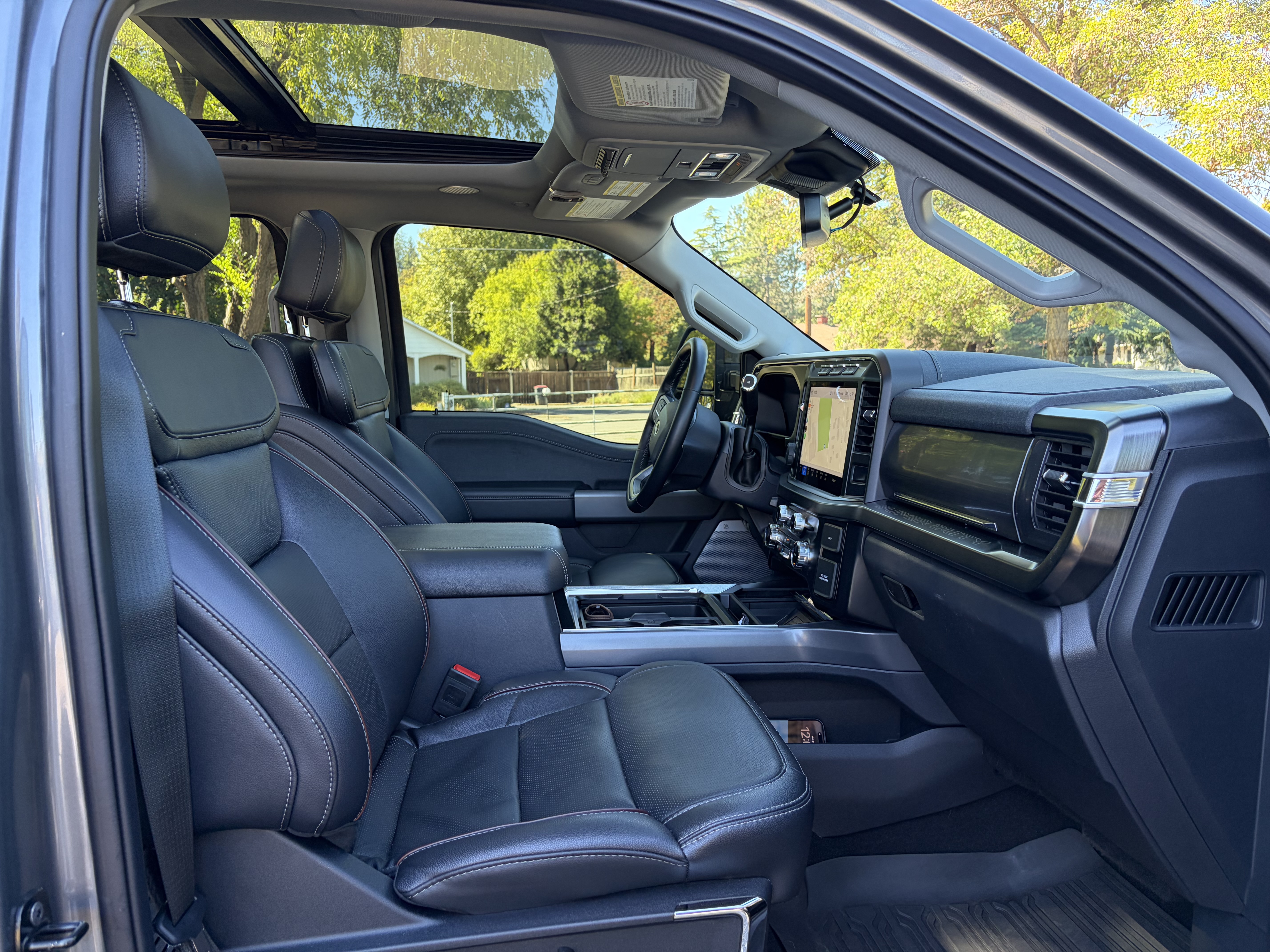 Used 2024 Ford F250 Lariat w/ Lariat Ultimate Package AWD/4WD image 11