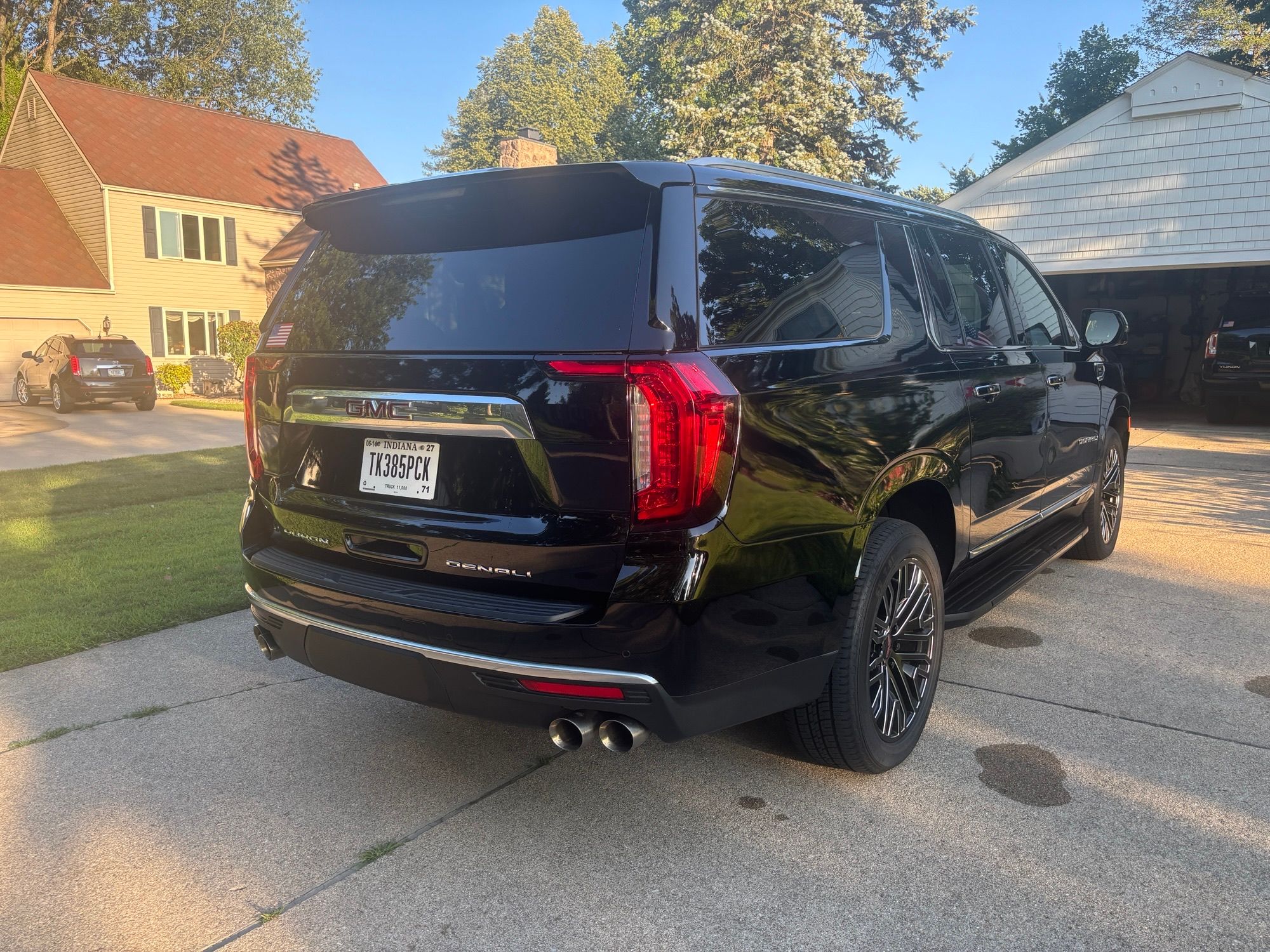 Used 2021 GMC Yukon XL Denali AWD/4WD image 5