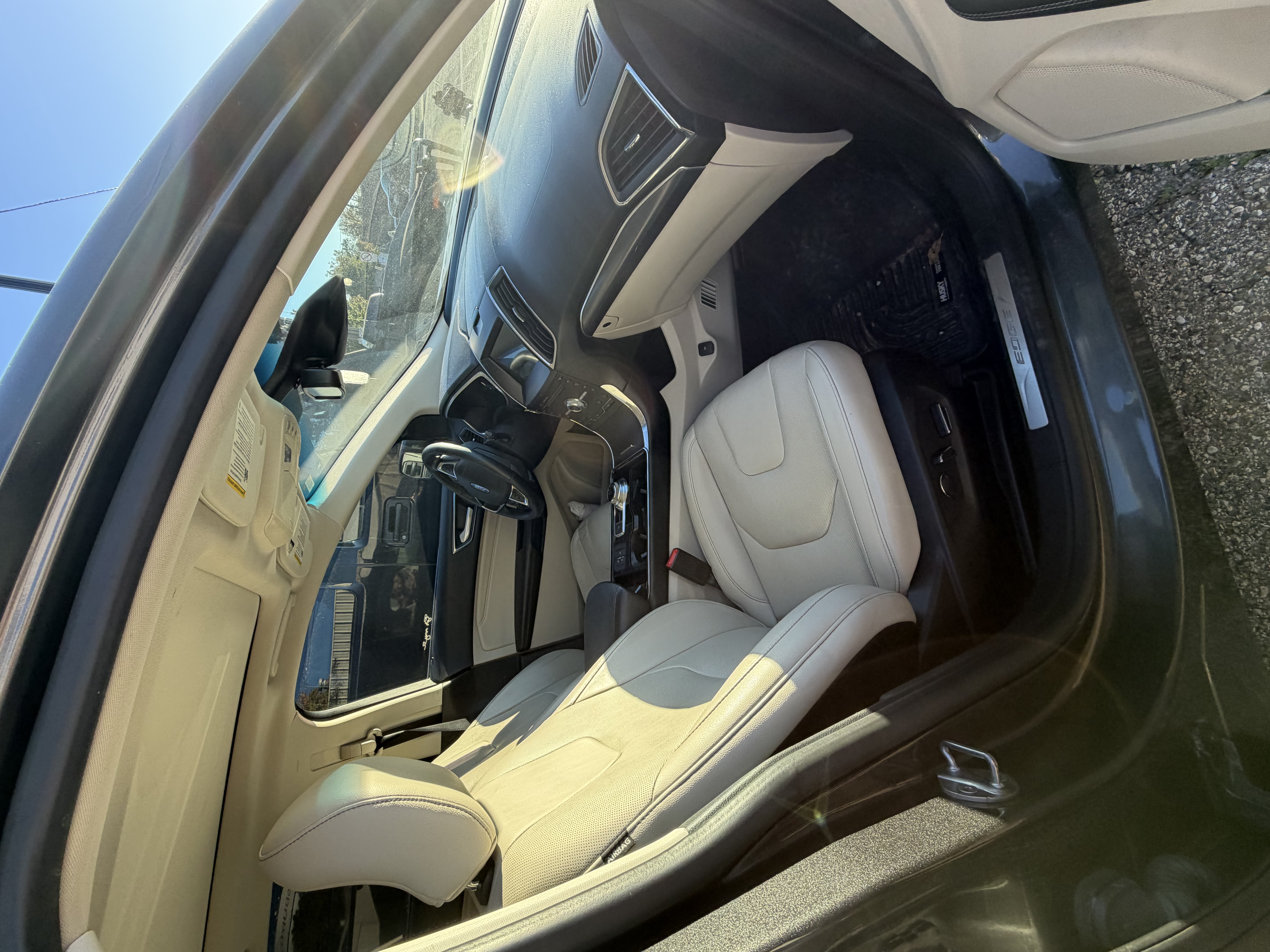 Used 2019 Ford Edge Titanium w/ Equipment Group 301A AWD/4WD image 6