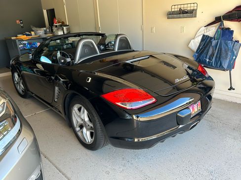 Used 2010 Porsche Boxster RWD image 8