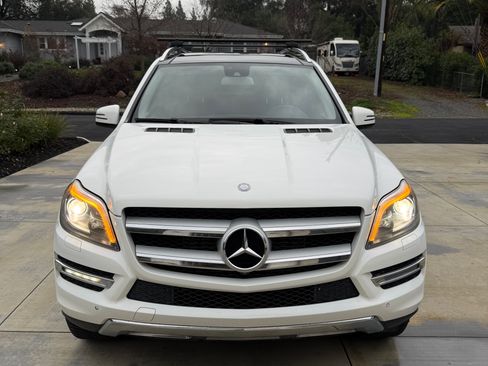 Used 2015 Mercedes-Benz GL 320 BlueTEC 4MATIC image 9