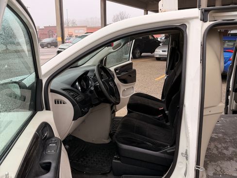 Used 2013 RAM C/V Tradesman FWD image 11