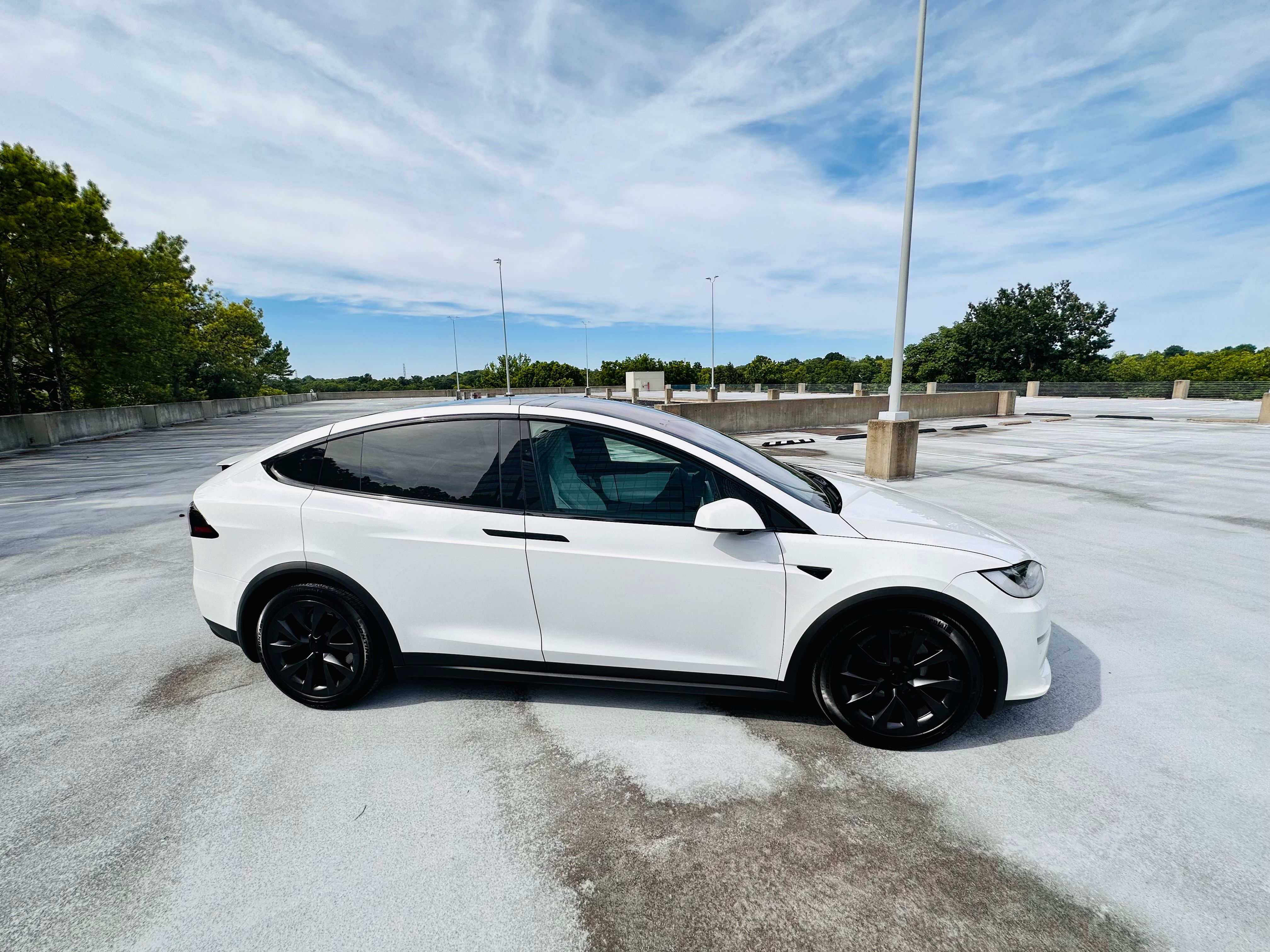 Used 2022 Tesla Model X Plaid AWD/4WD image 9