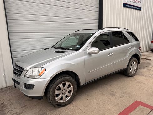 Used 2007 Mercedes-Benz ML 320 4MATIC image 2