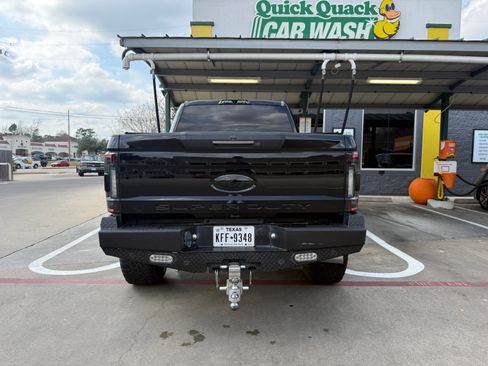 Used 2017 Ford F250 Lariat w/ Lariat Ultimate Package image 6