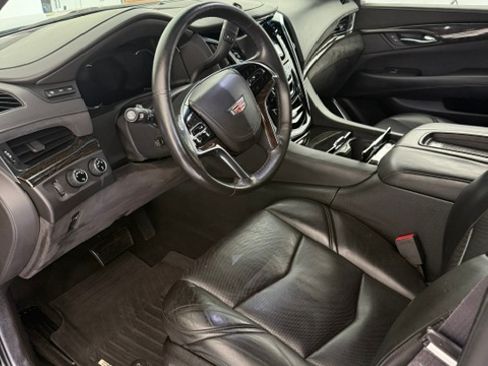 Used 2016 Cadillac Escalade ESV Platinum AWD/4WD image 15