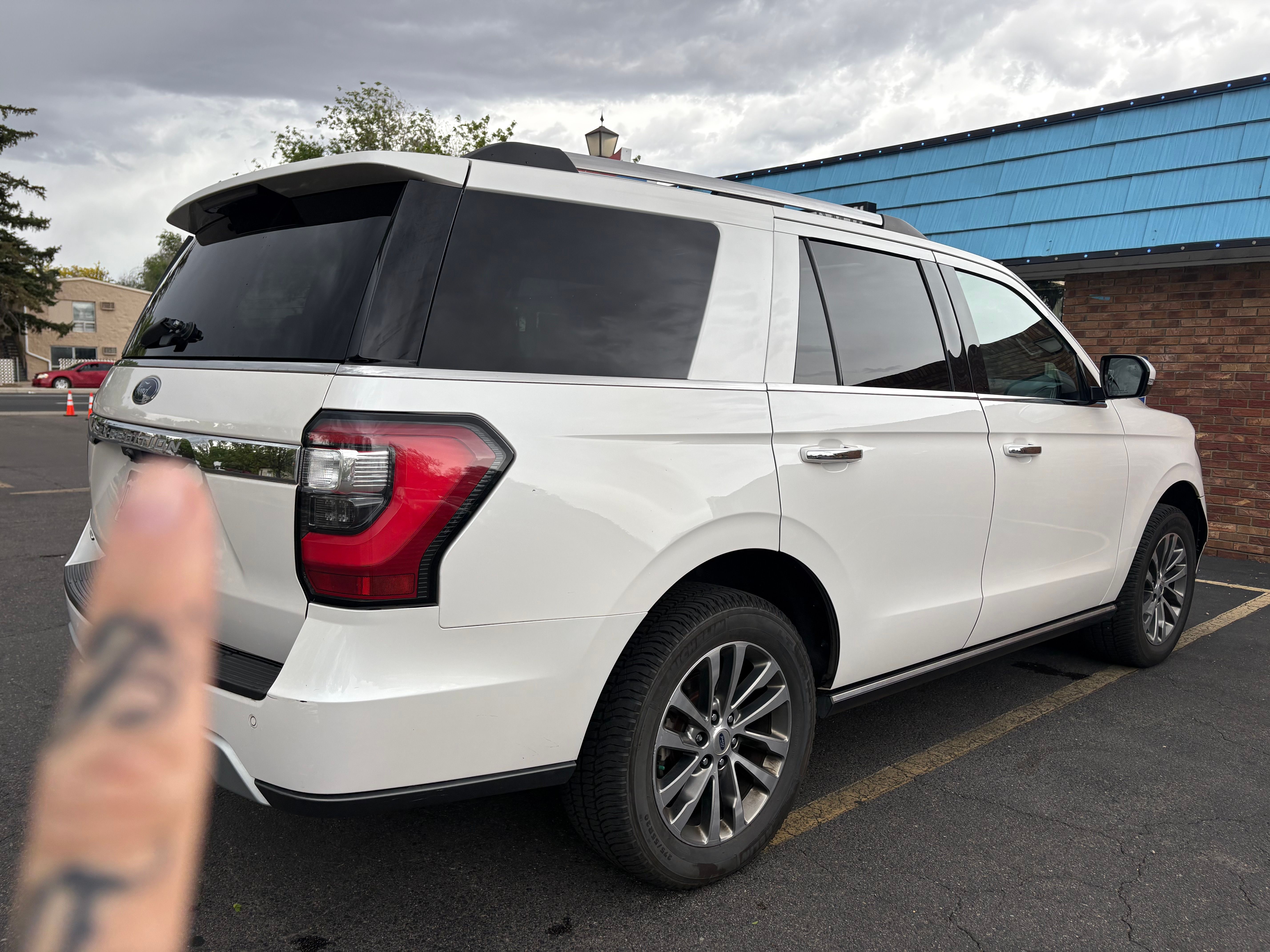 Used 2018 Ford Expedition Limited w/ Equipment Group 301A AWD/4WD image 12