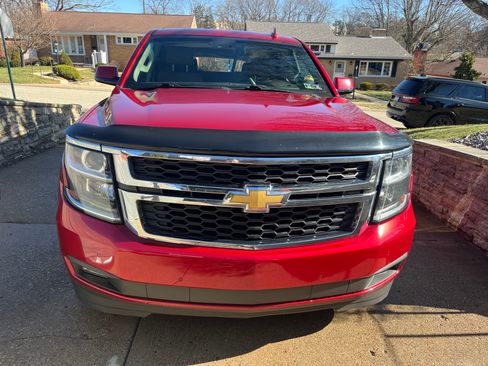 Used 2015 Chevrolet Suburban LT image 17