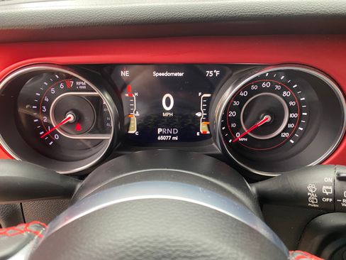 Used 2020 Jeep Wrangler Unlimited Rubicon w/ LED Lighting Group image 14