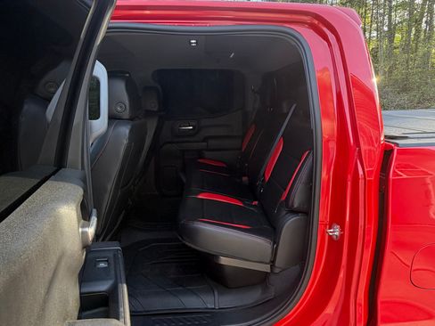 Used 2019 Chevrolet Silverado 1500 Custom w/ Custom Value Package image 11