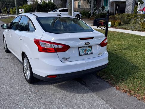 Used 2012 Ford Focus SEL image 14