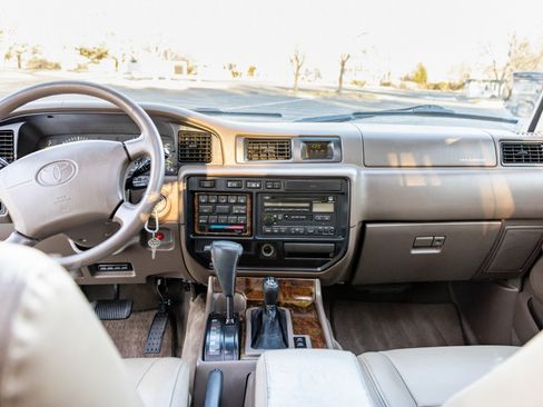 Used 1996 Toyota Land Cruiser Sport Utility 4D image 15