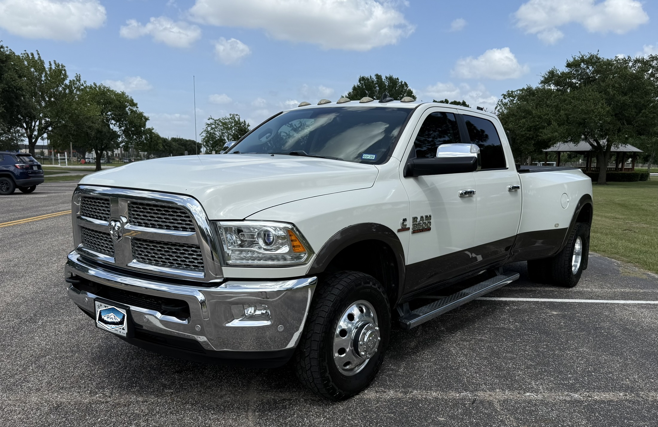 Used 2018 RAM 3500 Laramie AWD/4WD image 1