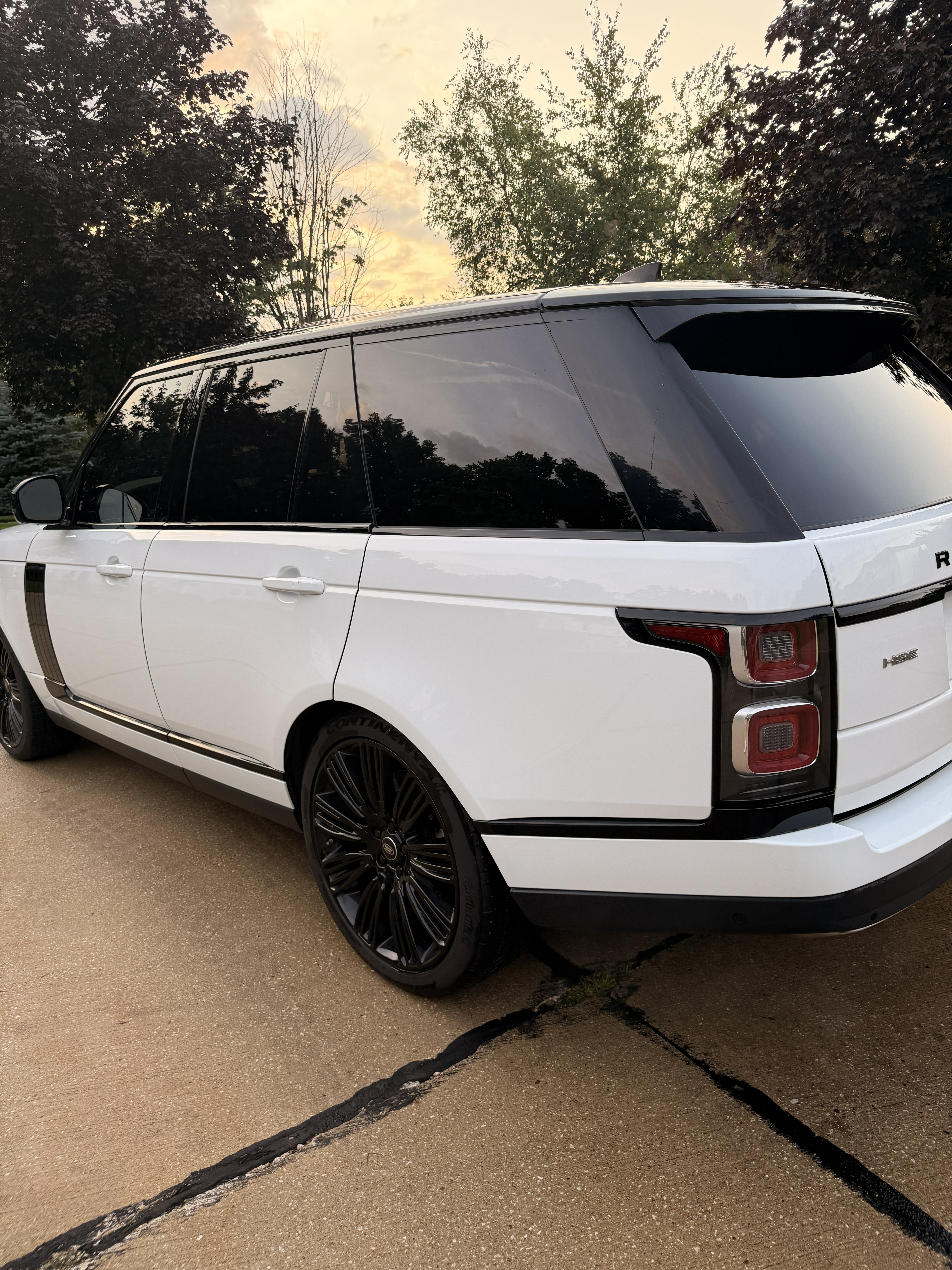 Used 2018 Land Rover Range Rover HSE AWD/4WD image 8
