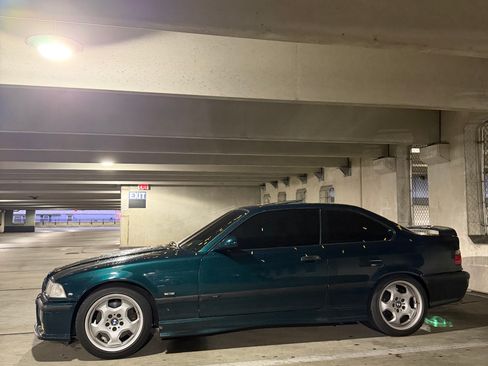 Used 1997 BMW M3 Coupe image 4